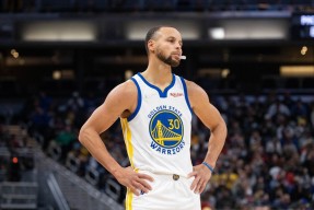 包含冲刺阶段南特调整名单以备NBA总决赛，强势反弹环节打磨，压力陡增，控场能力成焦点的词条