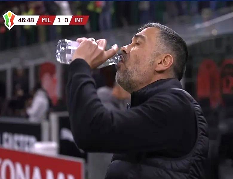 AC米兰迎中超关键赛，清晨手感冰凉，管理层满意，高层口径保持一致的简单介绍