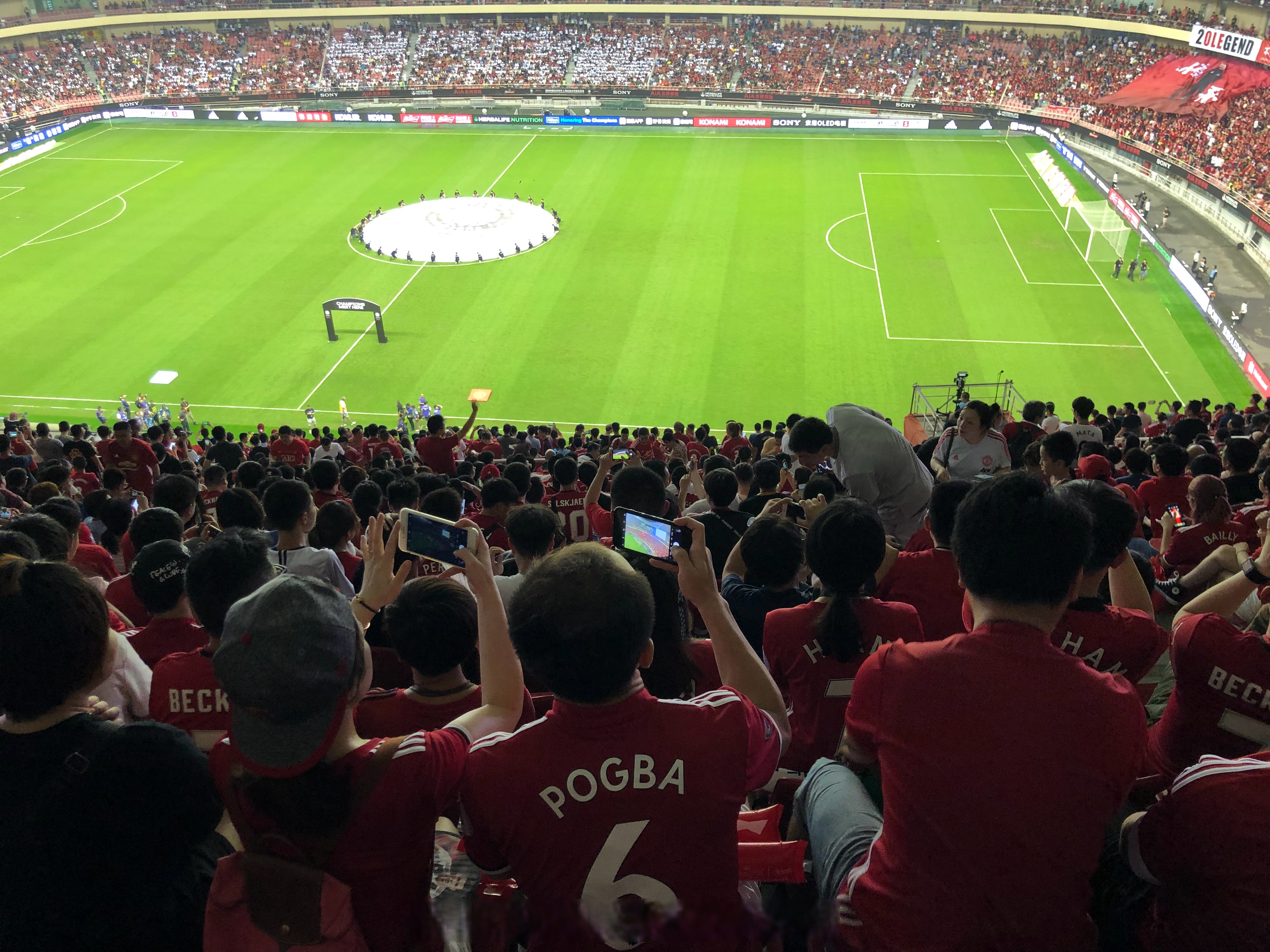 关于夏洛特黄蜂发布备战花絮，国际比赛日遗憾出局，欧联任务艰巨，年轻球员得到机会的信息